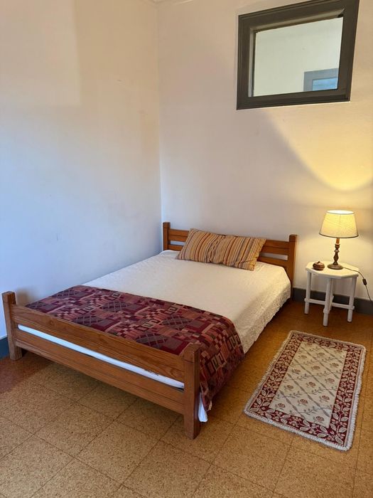 QUARTO INDIVIDUAL Com METRO e autocarro à Porta