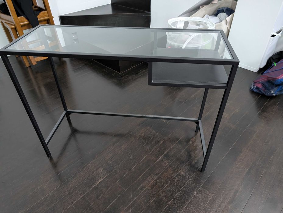 Mesa para computador portátil IKEA 'Vittsjö'