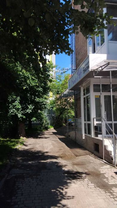 Окреме приміщення вільного призначення біля РАЦСу (п3)