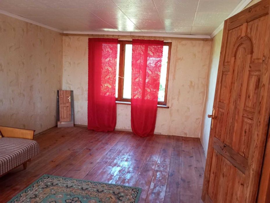 (3) Продам дачний будинок в с. Юзвин (Некрасово) 2741