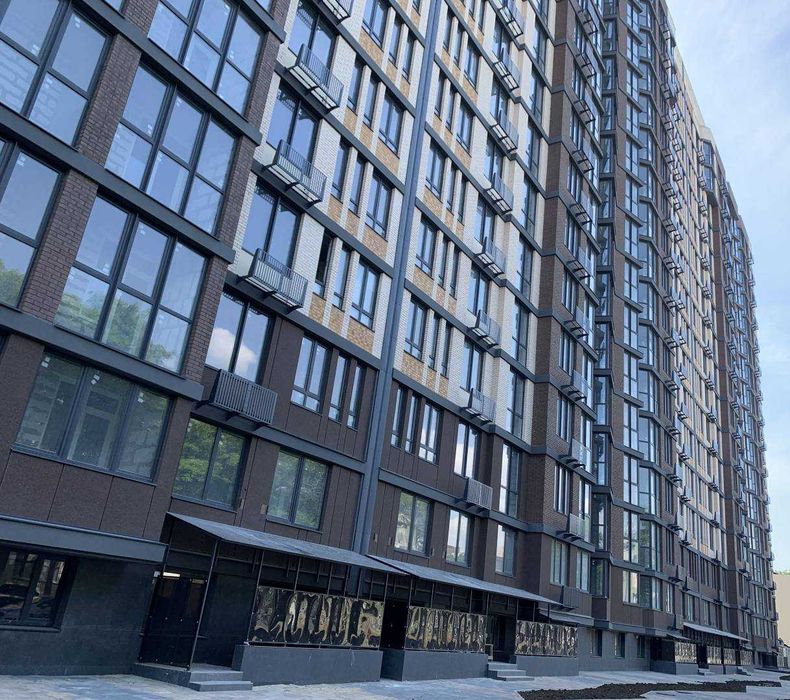 Продам 3-х ком квартиру в сданном доме Центр.