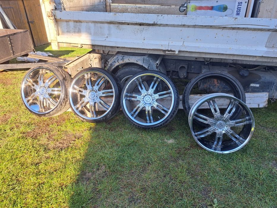 Felgi,opony 235/30R22 Cadillac dts 5x115