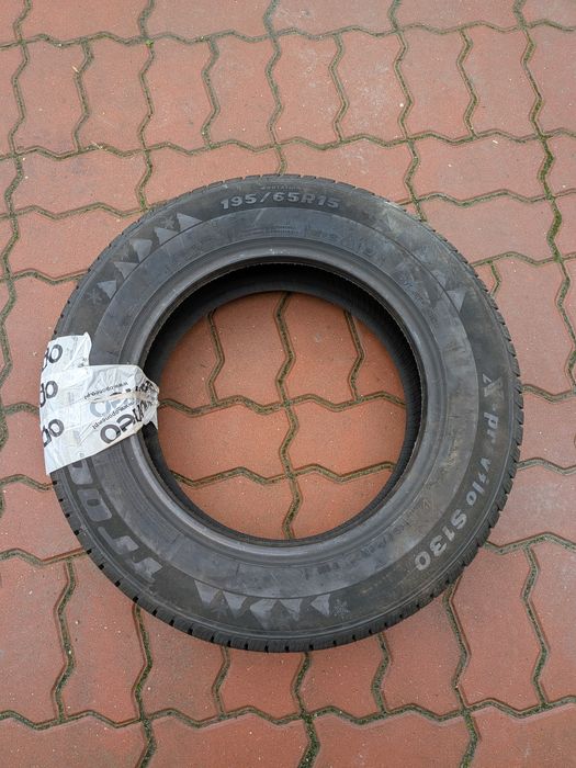 Tracmax 195/65r15 DOT2124 X-PRIVILO S130
195/65R15 X-PRIVILO 
Tracmax