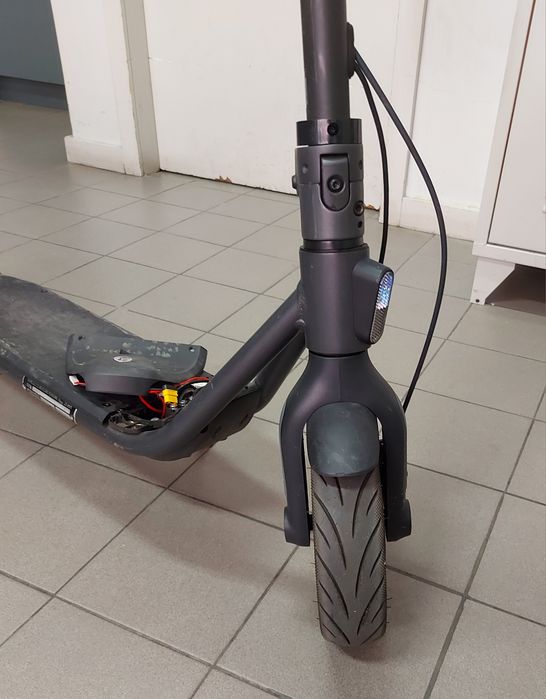 Ninebot F25E II.