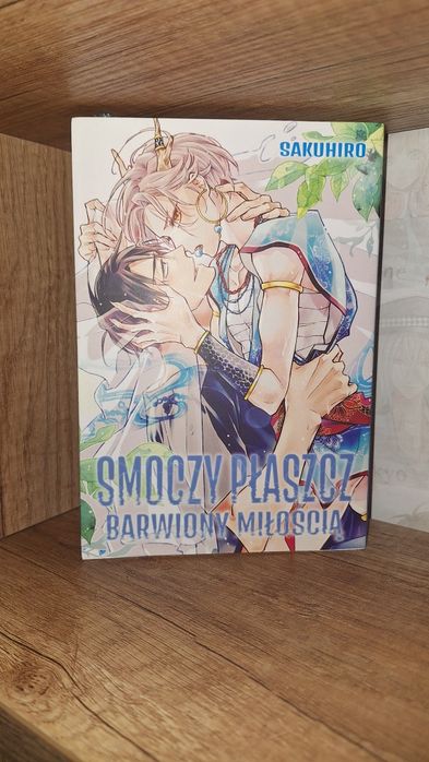 Manga Smoczy płaszcz barwiony miłością