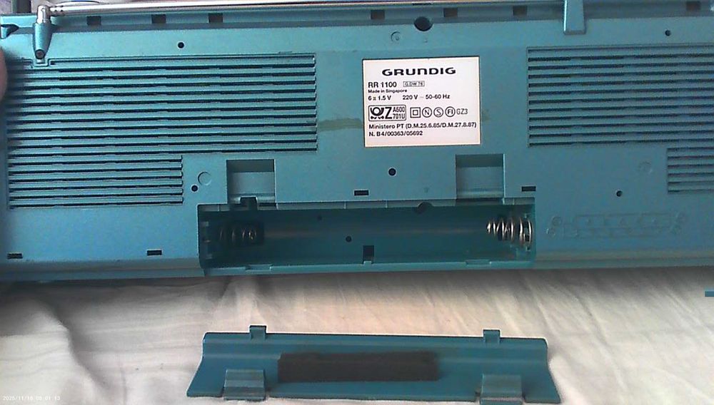 sprzedam radio mognetofof grundig