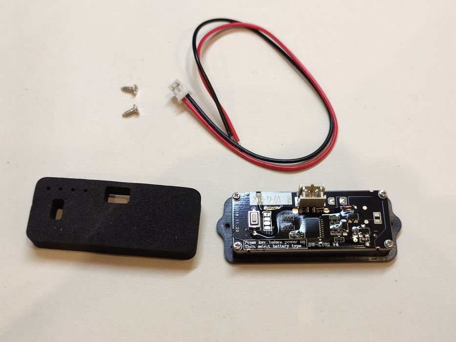 Индикатор уровня заряда аккумуляторов