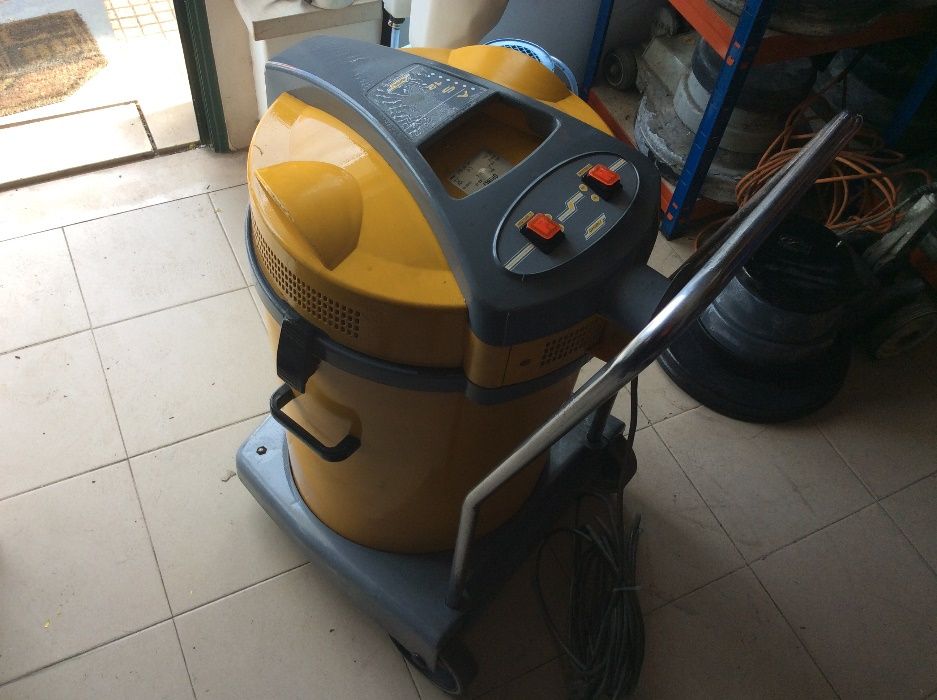 Aspiradora Pó Liquidos