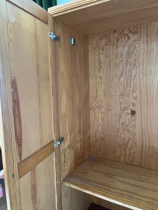 Armário de Madeira