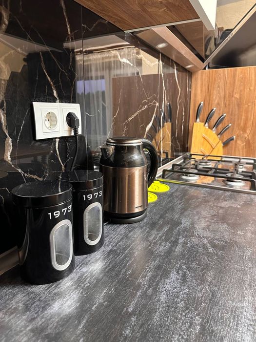 Сучасні 3 кімн апартаменти з дизайнерським ремонтом, власне паркомісце