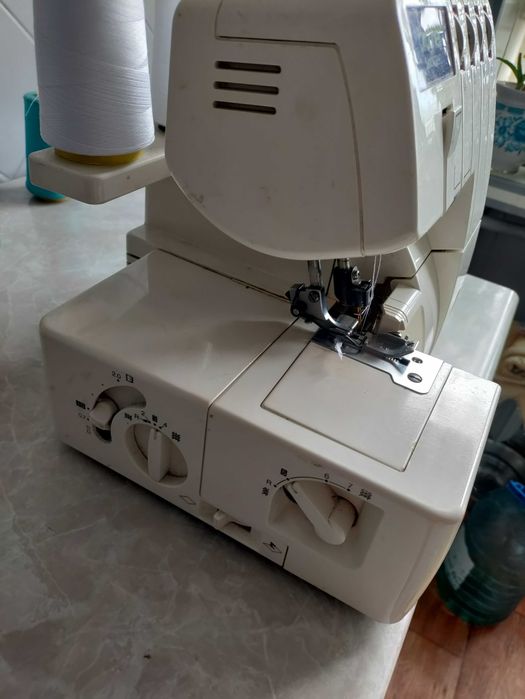 Оверлок Brother lock 929