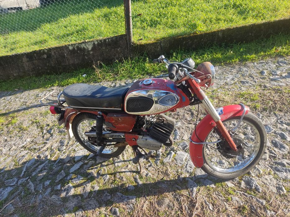 Vendo   EFS  GT  SUPER motor Sachs 1150€