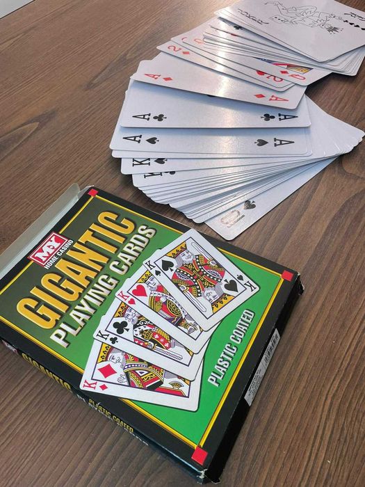 Baralho de cartas 21x28.5cm