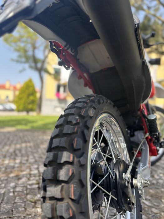 YAMAHA XT 350 4 VALVULAS