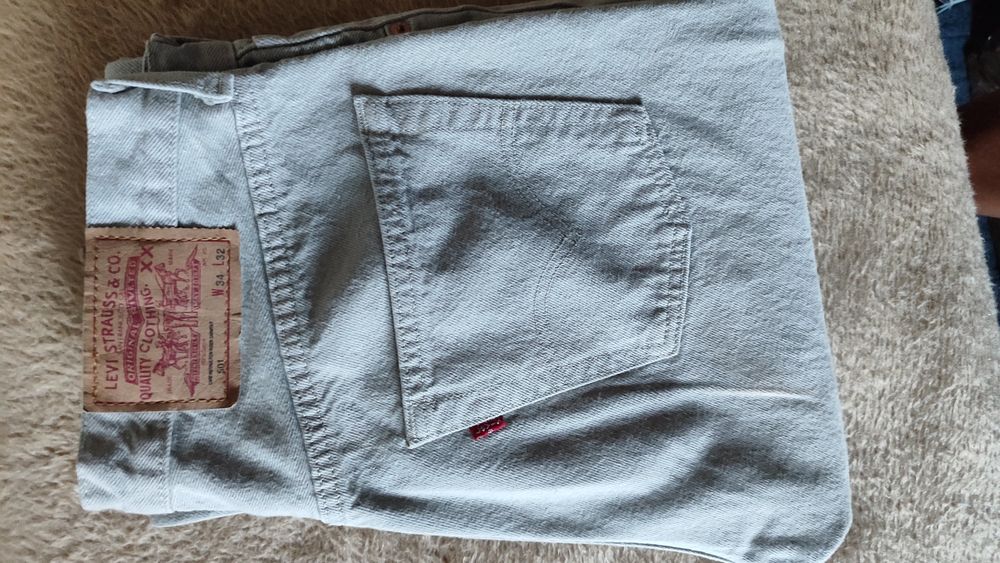 Джинси фірми Levi’s 501-0196