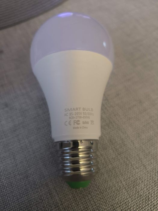 Żarówka E27 LED Smart RGB Wi-Fi Cozylife