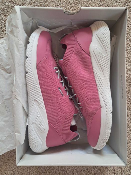 Nowe sneakersy Geox r.39