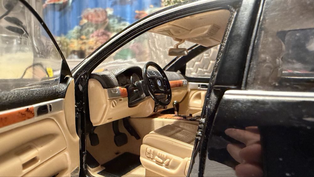 Model 1/18 Touareg v10tdi