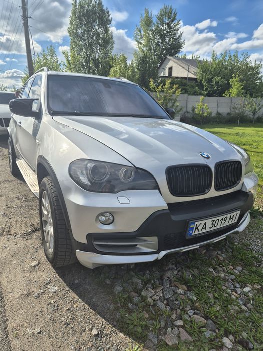 BMW X5 E70 4.8I aerokit