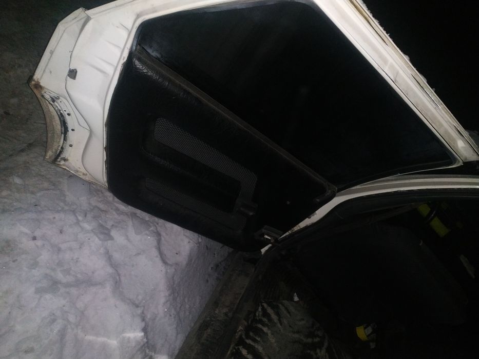 Продам авто,Рено 21,на ходу,торг присутний,возли капота