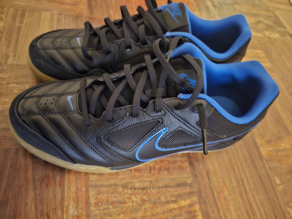 Tenis futsal Nike gato n.44