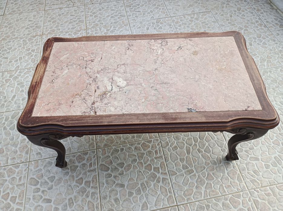 Mesa eFloreira em madeira muito antigas