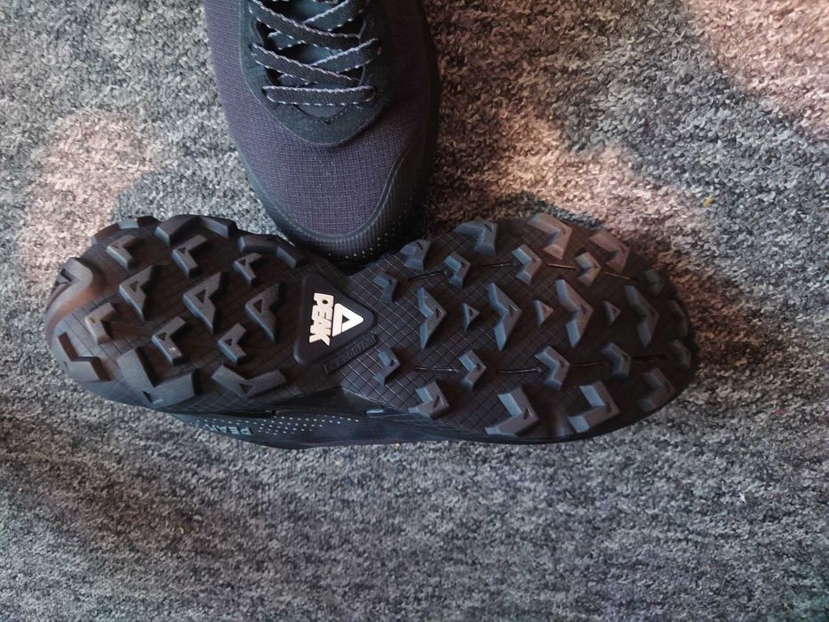 Buty Męskie Peak Performance numer 45. Nie Adidas, NIke, Puma