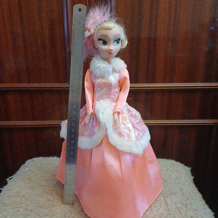 Лялька  Ельза , Дісней