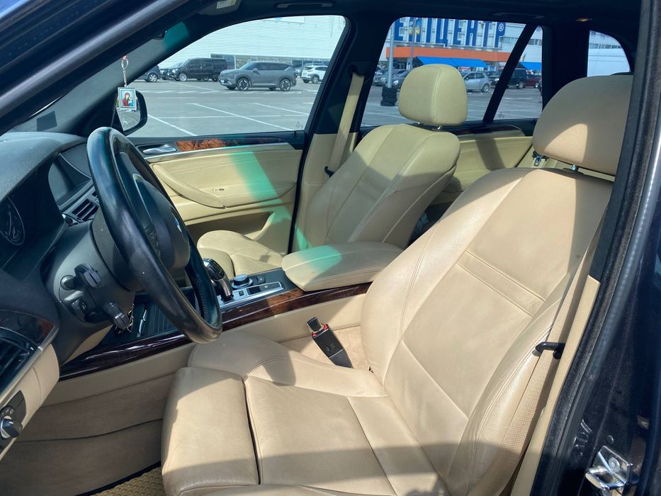Продам  BMW  х5 е70