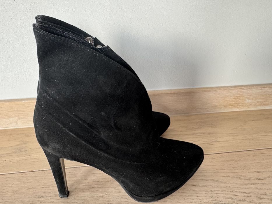 Botki czarne rozmiar 37 Edeo