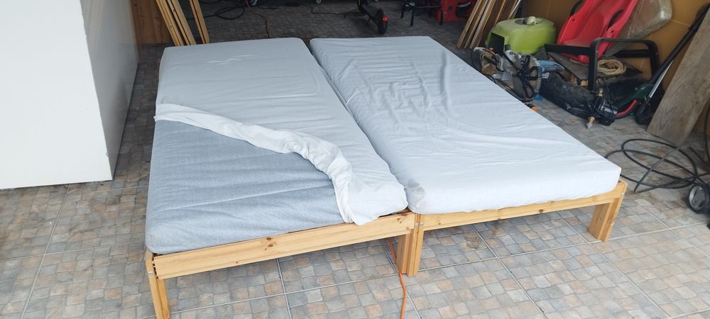 2 Camas + comoda + colchão