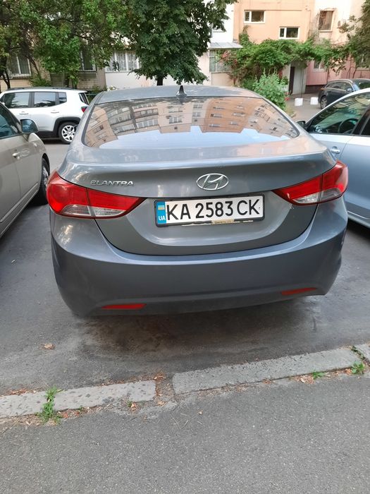 Хюндай Элантра  1.8