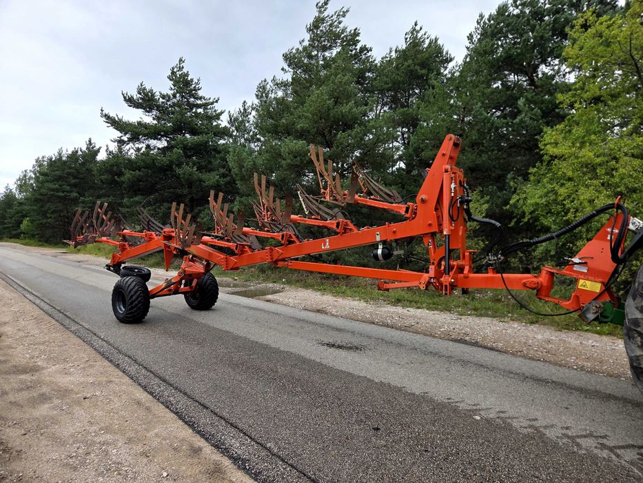 Pług 6 skibowy kuhn manager