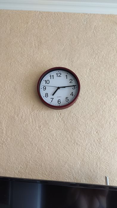 Годинник настінний