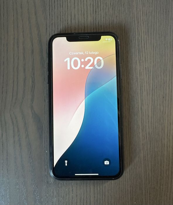 iPhone 11 czarny black 64gb 80% (nigdy nie wymieniana)