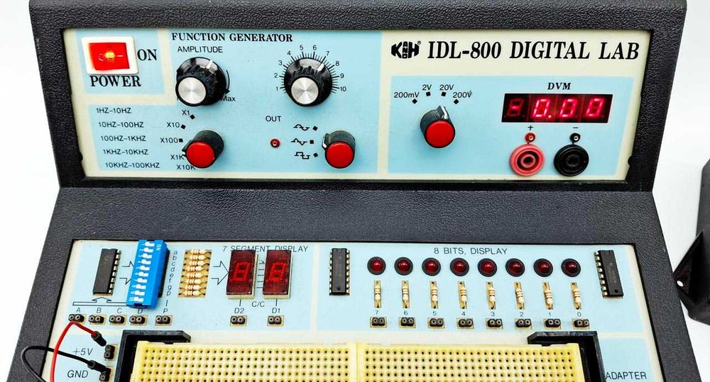 Laboratório Digital Breadboard com fonte gerador sinais displays etc