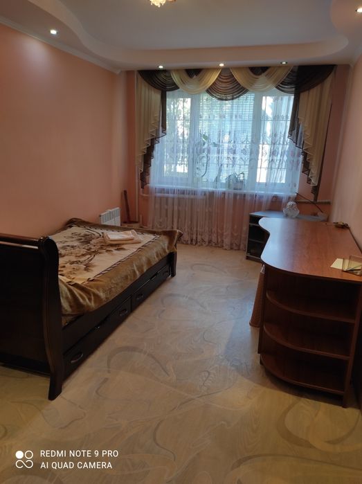 Посуточно, своя 2х комн. квартира на Черемушках