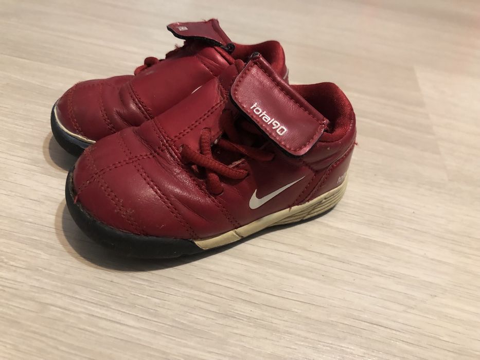 Sportowe buty do piłki NIKE r.19,5