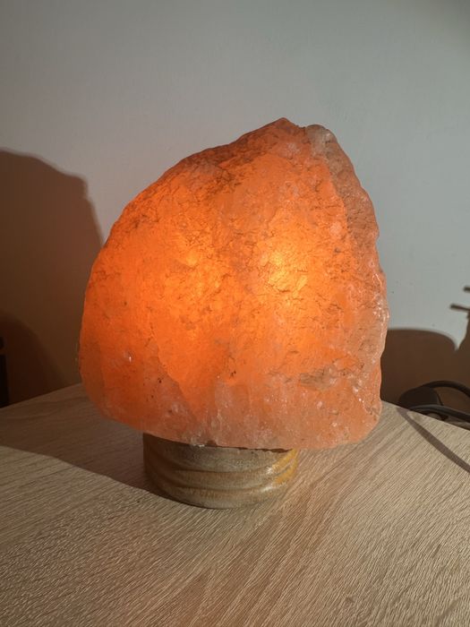 Lampa biurkowa solna