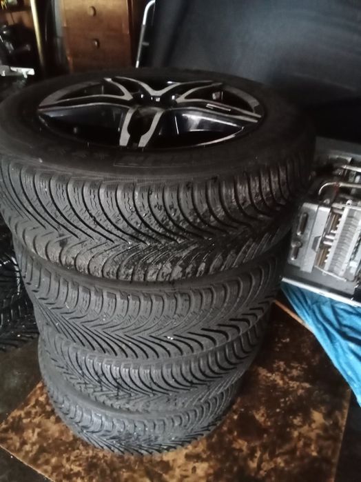 Koła z felgami aluminiowe