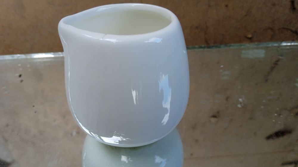 Молочник Wilmax 50мл фарфор