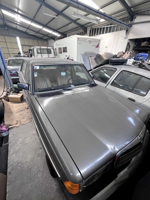 Mercedes-Benz W123 300D Turbodiesel | 1982 | OM617 Turbo | Automático