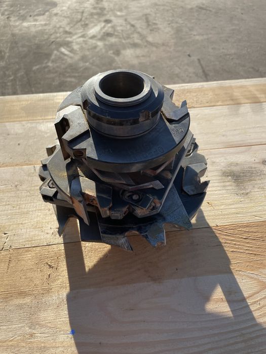 Frezy do drewna różne