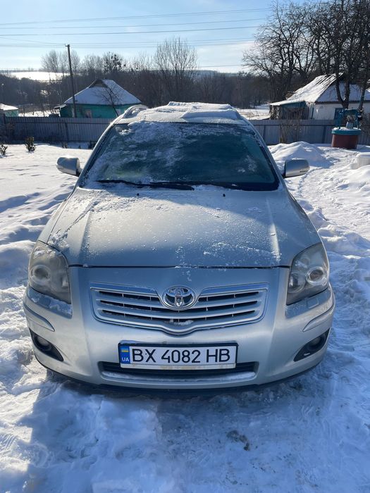 Тойота Авенсіс д4д ідеальний стан