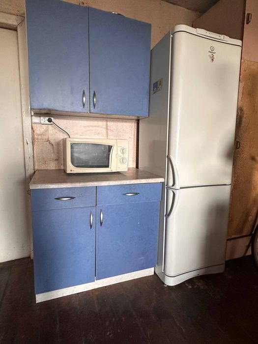 Продам кімнатну в гуртожитку