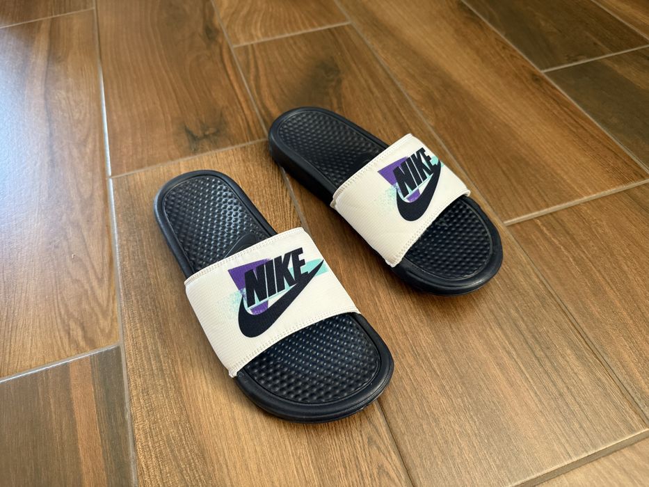 Шльопанці Nike 41 розмір стан нових