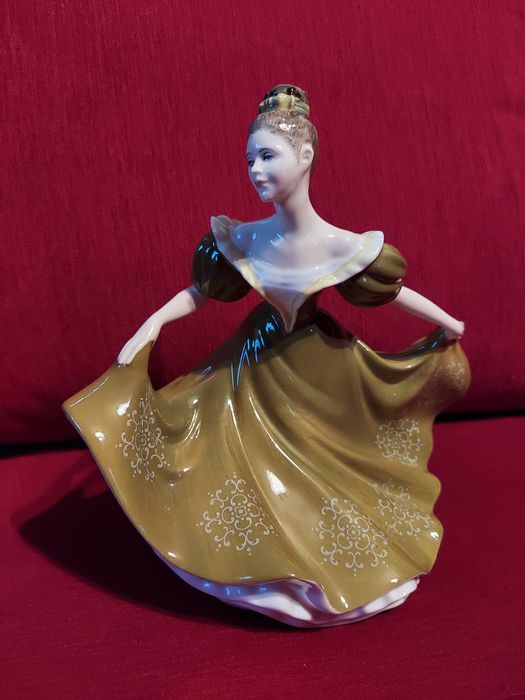 Royal Daulton porcelanowa figurka "Lynne"