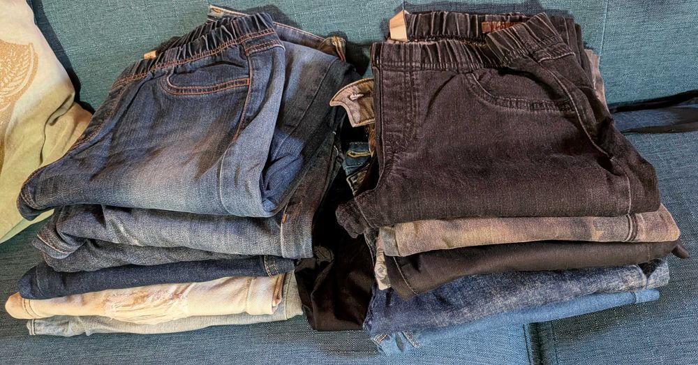 Conjunto de 40 pares de calças