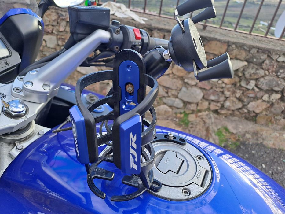 Yamaha FJR1300 poucos kms