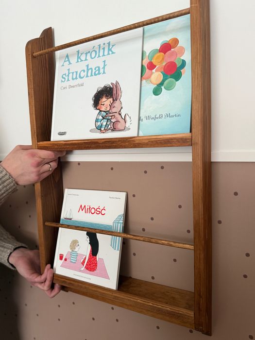 Drewniania półka na książki - handmade